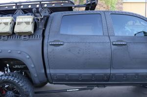 Toyota Tundra CrewMax 4x4 Zombie Apocalypse 2013 года 